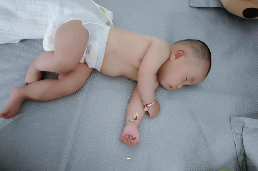 蓬莱宝宝短发型女